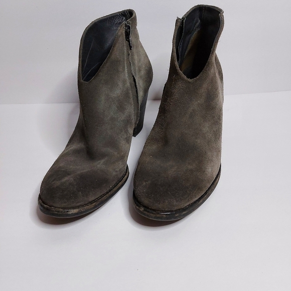9.5 Paul Green brownish/gray booties - Picture 2 of 9
